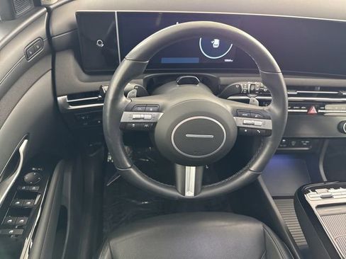 Used 2025 Hyundai Tucson Limited image 30