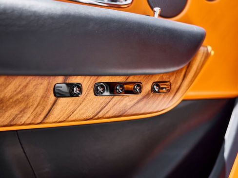 Used 2020 Rolls-Royce Cullinan AWD/4WD image 38