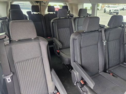 Used 2018 Ford Transit 350 XLT image 28