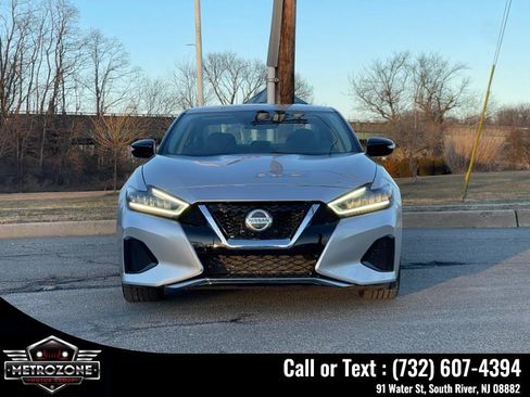 Used 2020 Nissan Maxima 3.5 SV w/ Floor Mat Group FWD image 2