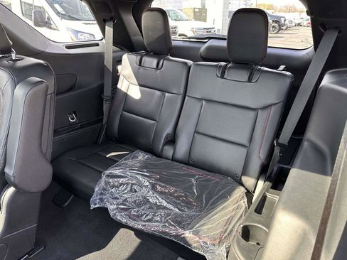 Used 2023 Ford Explorer ST-Line w/ Class IV Trailer Tow Package image 15