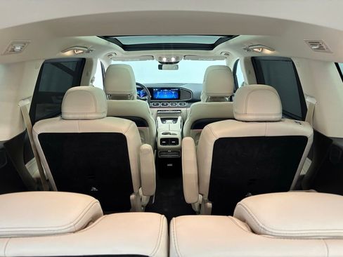 Used 2025 Mercedes-Benz GLS 580 4MATIC image 51