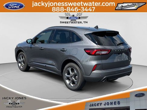 Used 2024 Ford Escape ST-Line w/ Tech Pack #1 AWD/4WD image 3