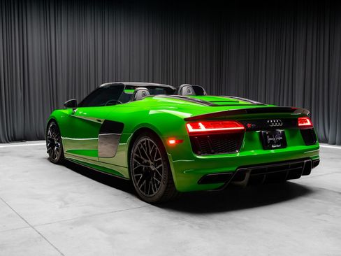 Used 2018 Audi R8 V10 plus AWD/4WD image 5