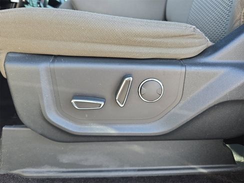 Used 2016 Ford F150 XLT w/ Equipment Group 302A Luxury image 16