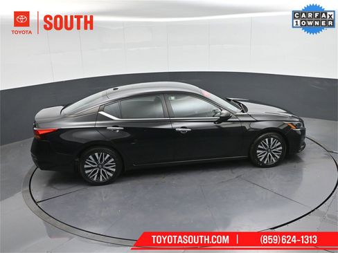 Used 2024 Nissan Altima 2.5 SV image 40