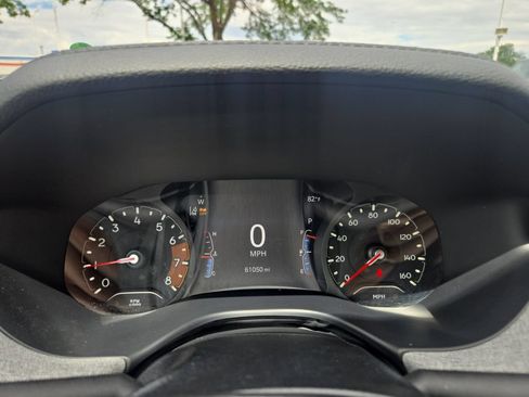 Used 2024 Jeep Compass Latitude AWD/4WD image 19