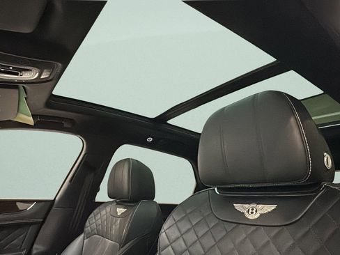 Used 2018 Bentley Bentayga Activity AWD/4WD image 13