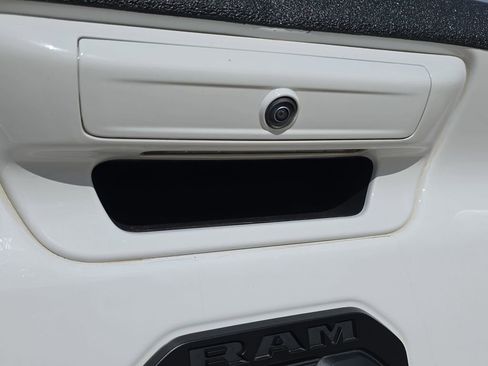 Used 2022 RAM 1500 Big Horn w/ Night Edition AWD/4WD image 14