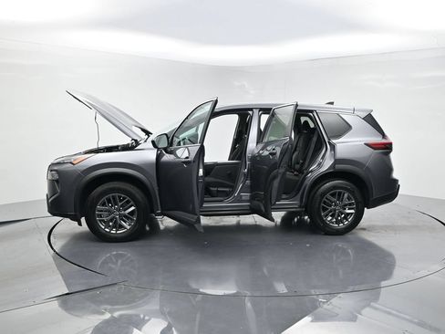 Used 2024 Nissan Rogue S FWD image 27