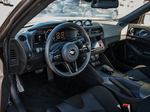 Used 2024 Nissan Z Sport w/ Floor Mat Package RWD image 8