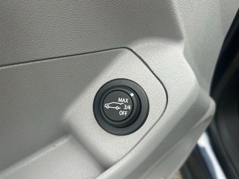 Used 2019 GMC Terrain SLT w/ Preferred Package image 17