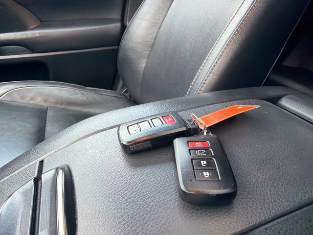 Used 2017 Toyota Highlander XLE AWD/4WD image 15