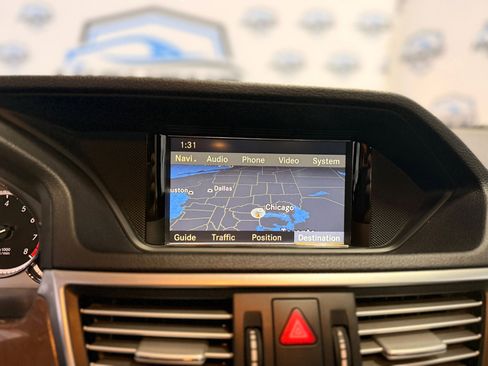 Used 2011 Mercedes-Benz E 350 4MATIC Sedan image 34