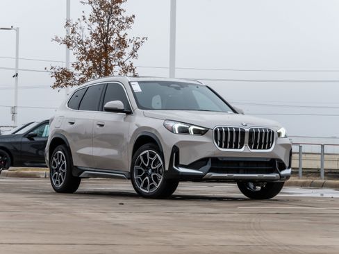 New 2026 BMW X1 xDrive28i w/ Convenience Package image 2