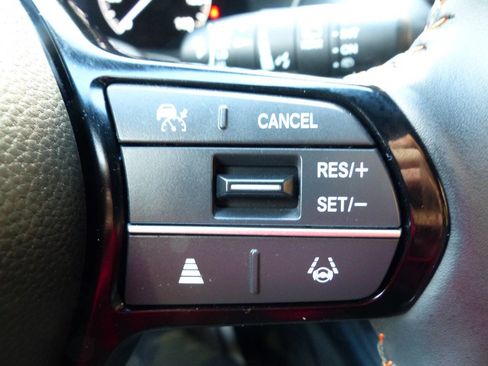 Used 2025 Honda HR-V Sport image 23