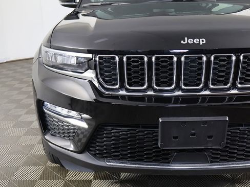Used 2023 Jeep Grand Cherokee Limited AWD/4WD image 14