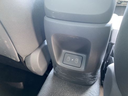 Used 2026 Hyundai Elantra Sport FWD image 14