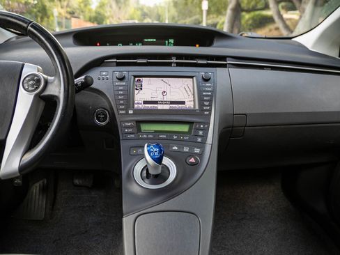 Used 2011 Toyota Prius Four w/ Solar Roof Pkg FWD image 23