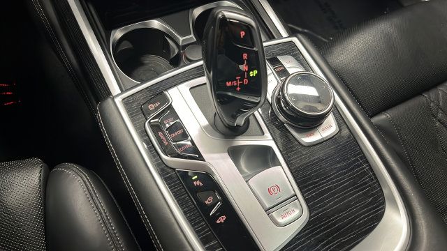 Used 2019 BMW 750i xDrive AWD/4WD image 19