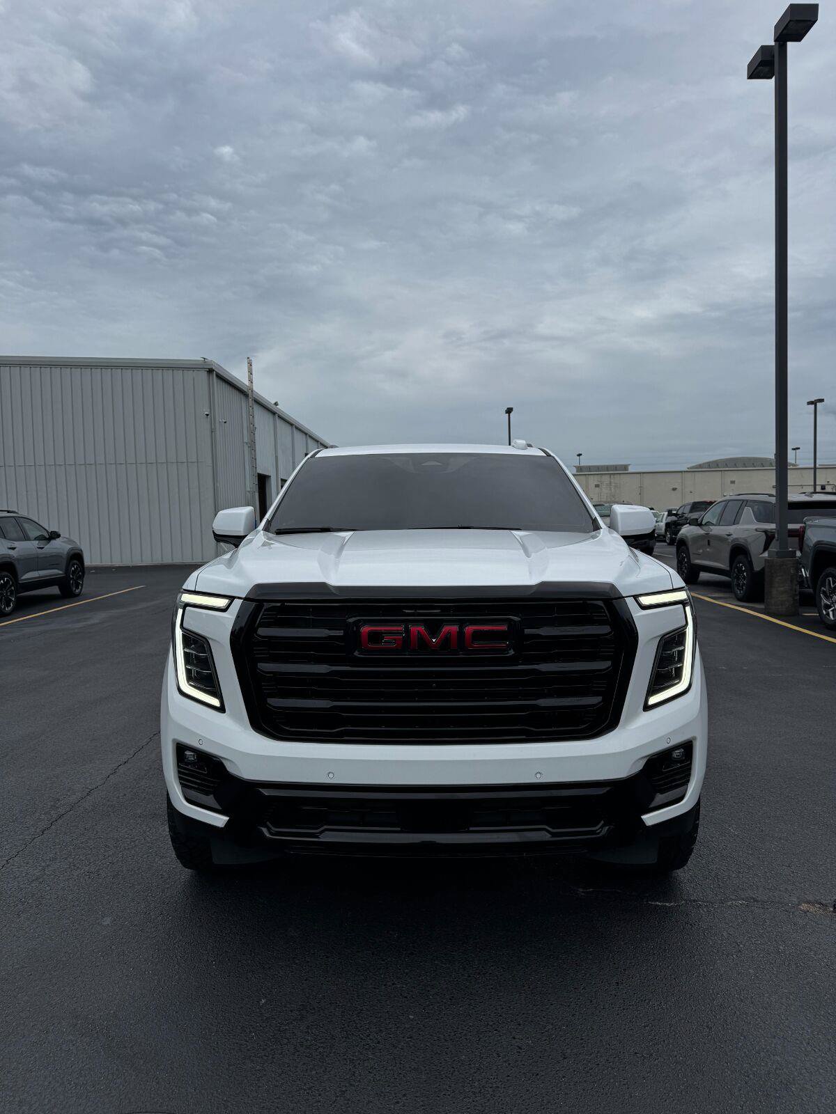 Used 2025 GMC Yukon XL Elevation w/ LPO, Floor Liner Package RWD image 8