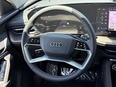 Certified 2025 Audi Q5 Premium w/ Convenience Package AWD/4WD image 14