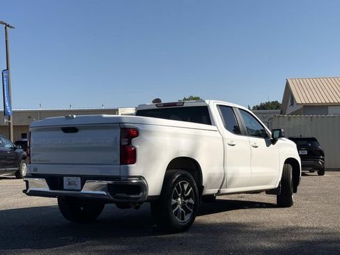 Used 2023 Chevrolet Silverado 1500 LT RWD image 7