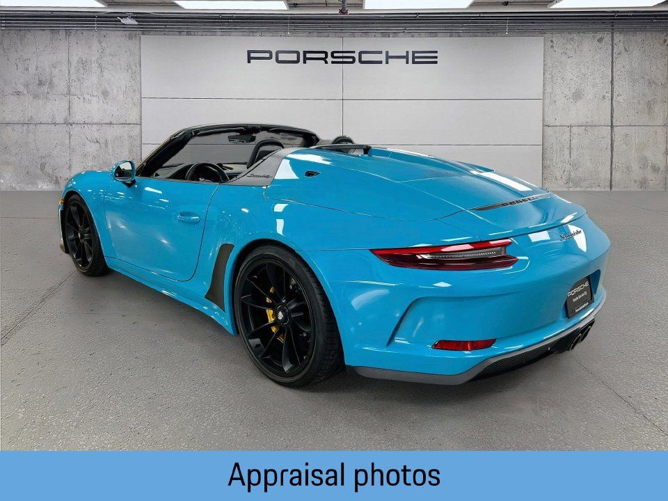 Certified 2019 Porsche 911 Speedster RWD image 3