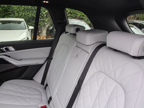 New 2026 BMW X5 sDrive40i w/ M Sport Package image 18