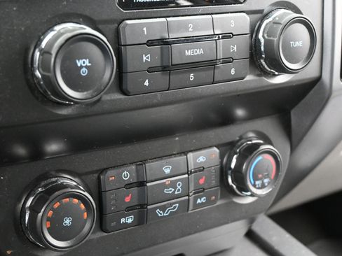 Used 2020 Ford F150 XLT w/ Equipment Group 302A Luxury RWD image 19