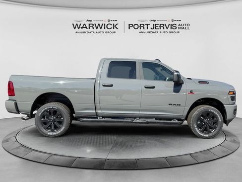 New 2026 RAM 3500 Big Horn AWD/4WD image 6