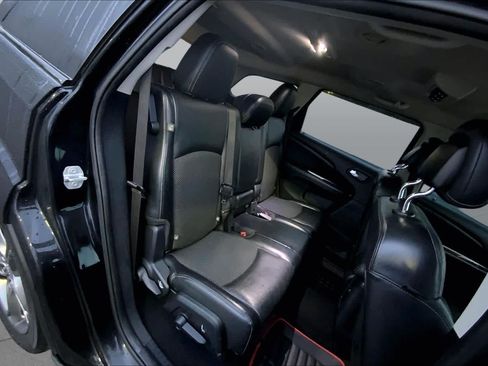 Used 2017 Dodge Journey Crossroad FWD image 18