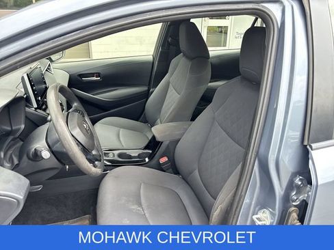 Used 2020 Toyota Corolla LE FWD image 18