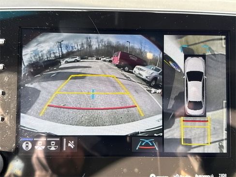 Used 2021 Toyota Avalon Limited w/ Advanced Safety Package image 17