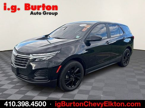 Used 2024 Chevrolet Equinox LS w/ LS Convenience Package AWD/4WD image 3