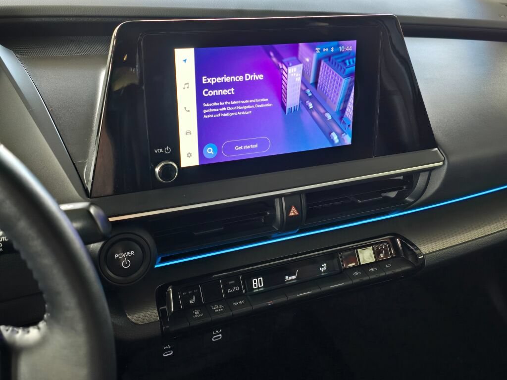 Used 2024 Toyota Prius XLE FWD image 22