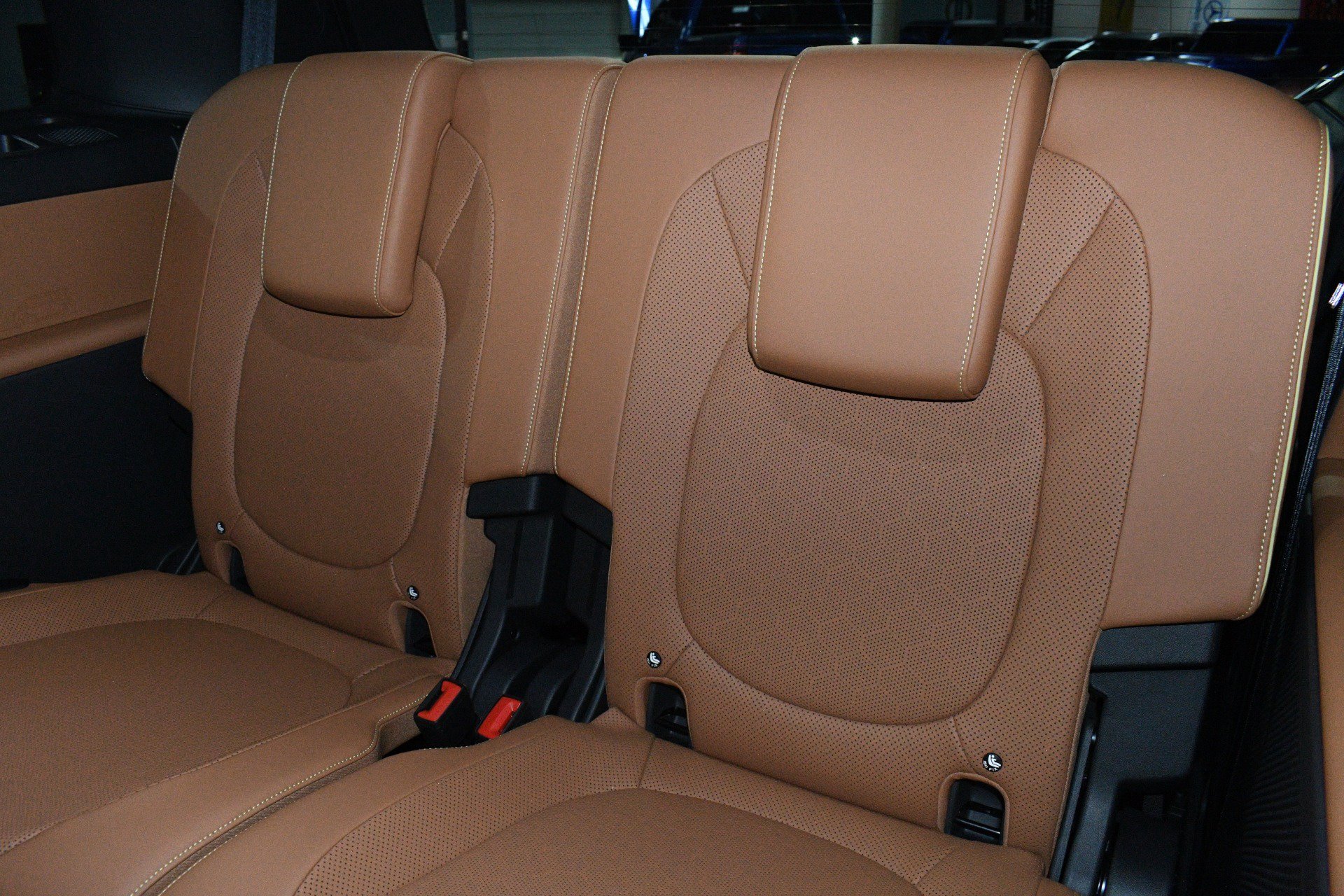 Used 2025 Volkswagen ID. Buzz Pro S RWD image 21