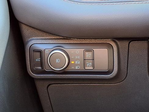 New 2026 Ford Explorer Active w/ Active Comfort Package image 18