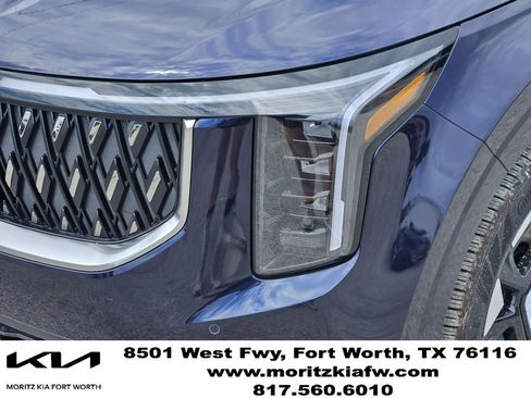 New 2026 Kia Carnival EX FWD image 5