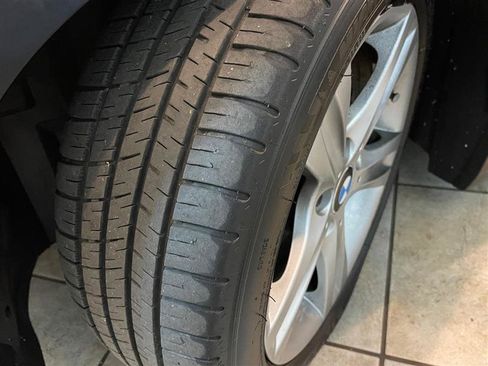 Used 2009 BMW 128i Convertible image 40