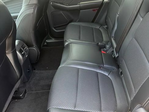 Used 2025 Ford Escape SE FWD image 11