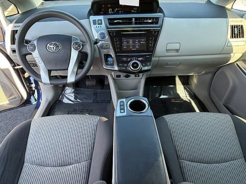 Used 2017 Toyota Prius V Two w/ Carpet Mat Package FWD image 26