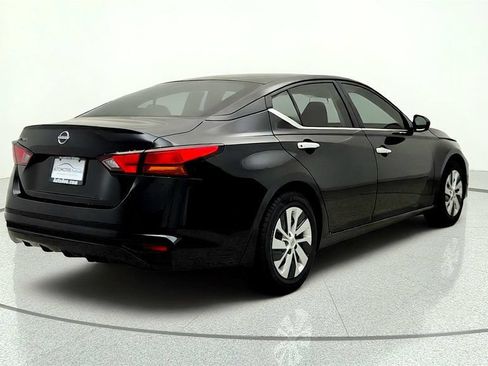 Used 2023 Nissan Altima 2.5 S FWD image 5