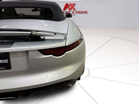 Used 2019 Jaguar F-TYPE Convertible RWD image 15
