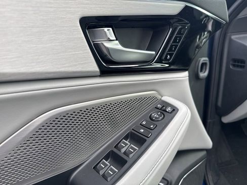 Used 2024 Acura MDX SH-AWD w/ Technology Package image 27