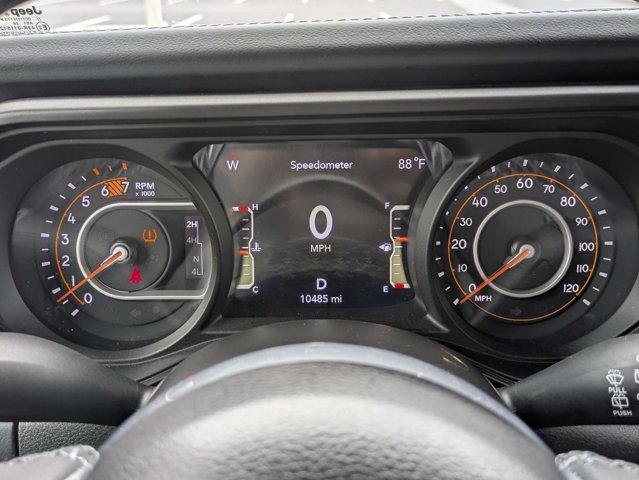 Certified 2026 Jeep Wrangler Unlimited Sahara AWD/4WD image 28