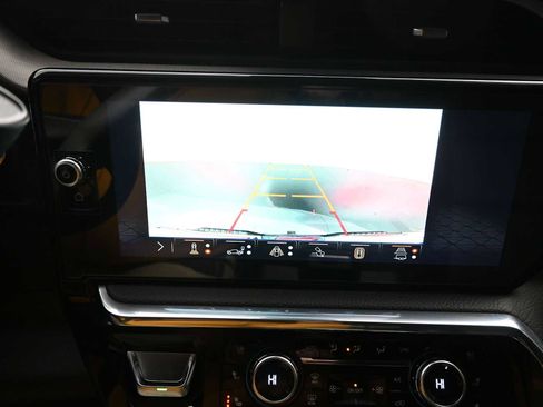 Used 2024 GMC Sierra 2500 Denali w/ Denali Reserve Package image 22