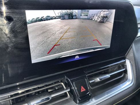 Used 2024 Chevrolet TrailBlazer ACTIV image 17