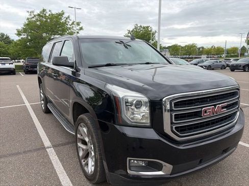 Used 2019 GMC Yukon XL SLT AWD/4WD image 3