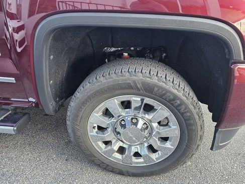 Used 2016 GMC Sierra 2500 Denali w/ Driver Alert Package image 11